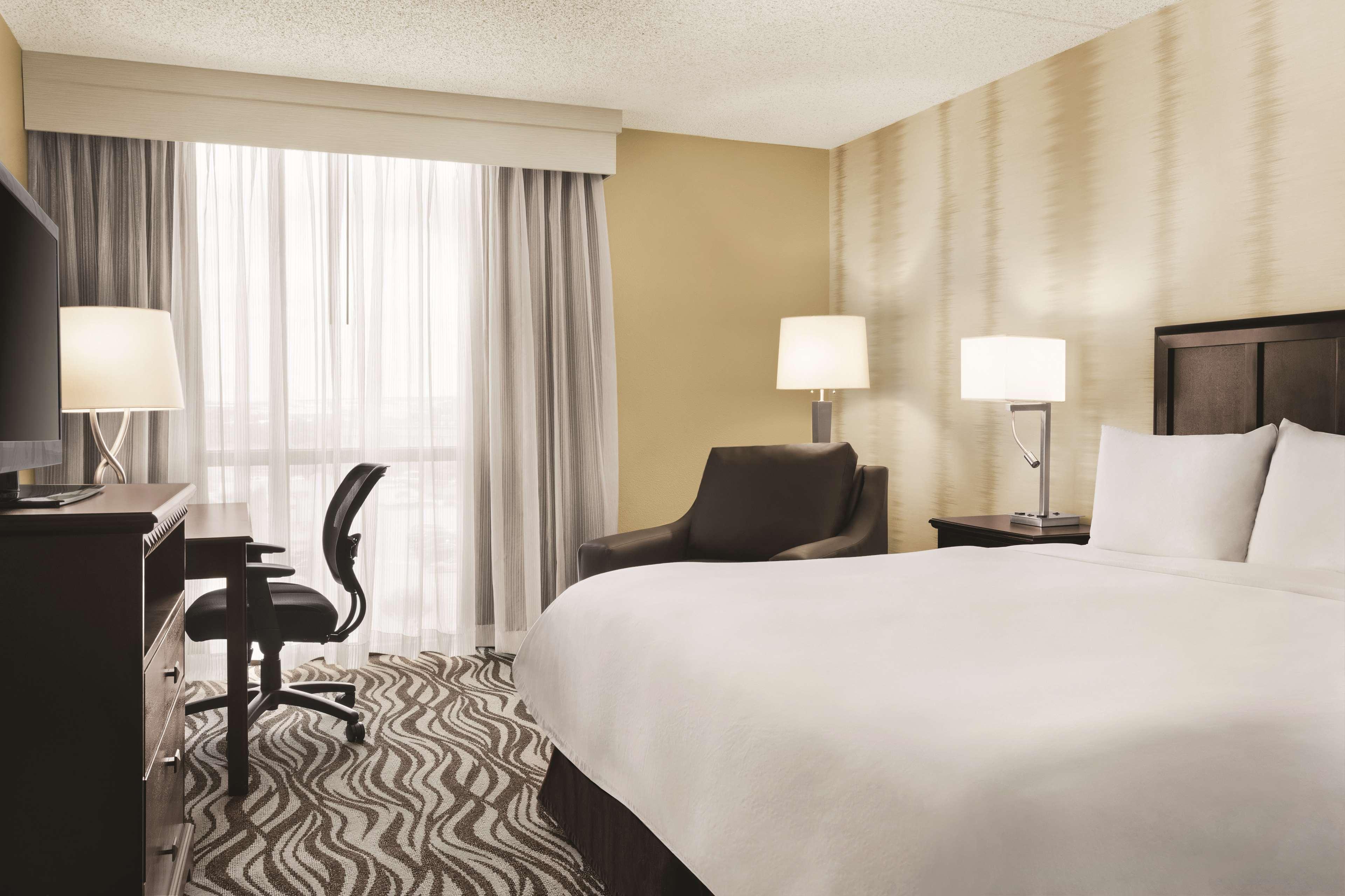 Radisson Hotel Fort Worth North-Fossil Creek 외부 사진
