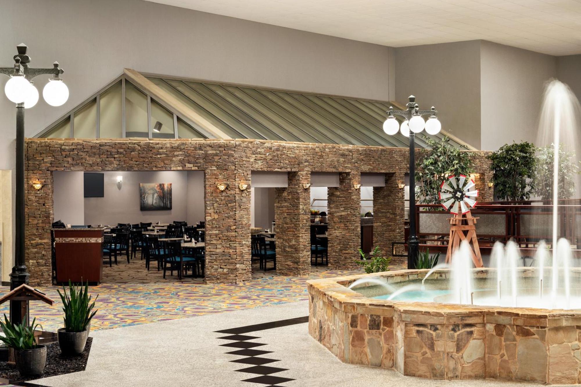 Radisson Hotel Fort Worth North-Fossil Creek 외부 사진