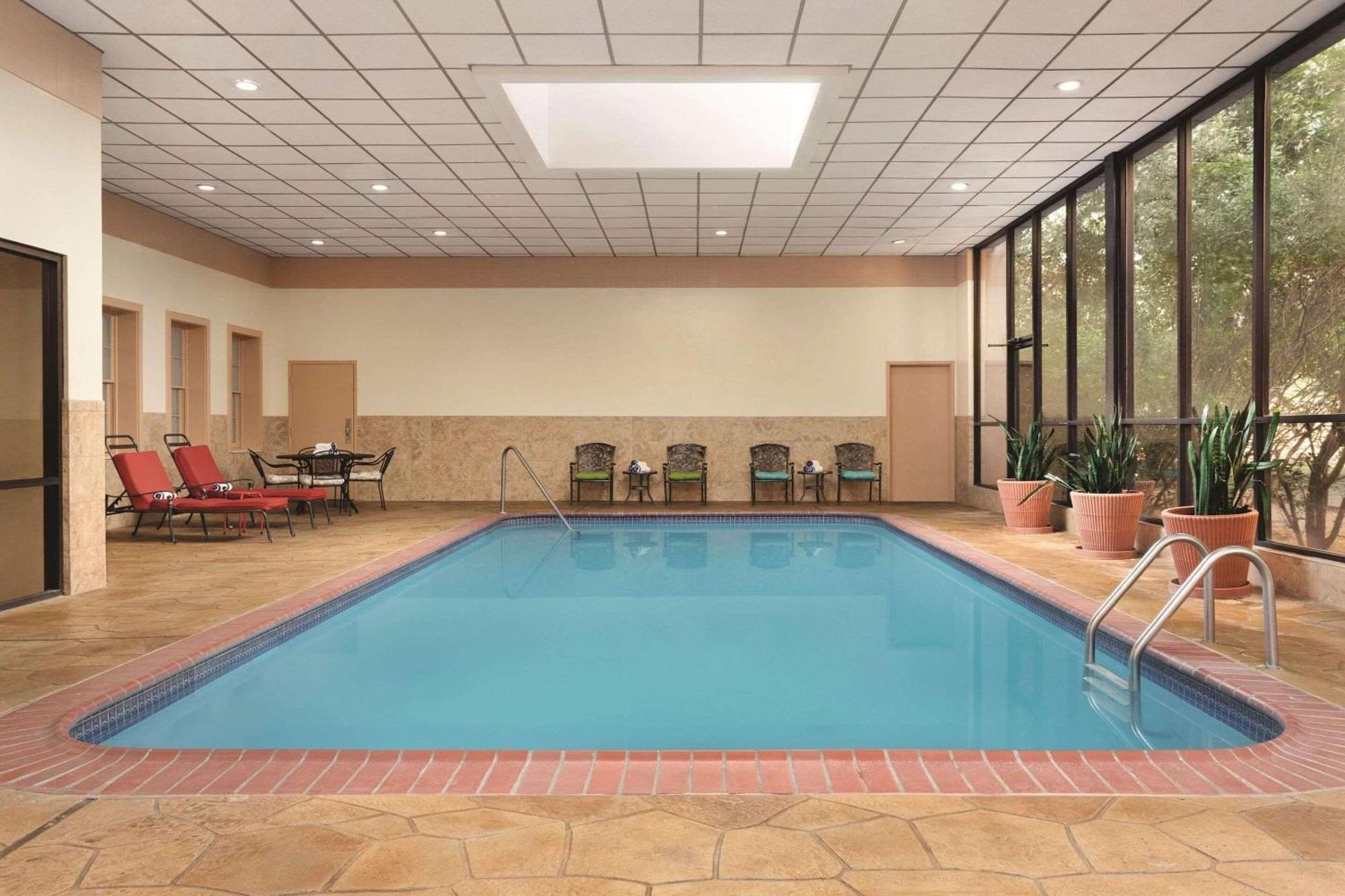 Radisson Hotel Fort Worth North-Fossil Creek 외부 사진